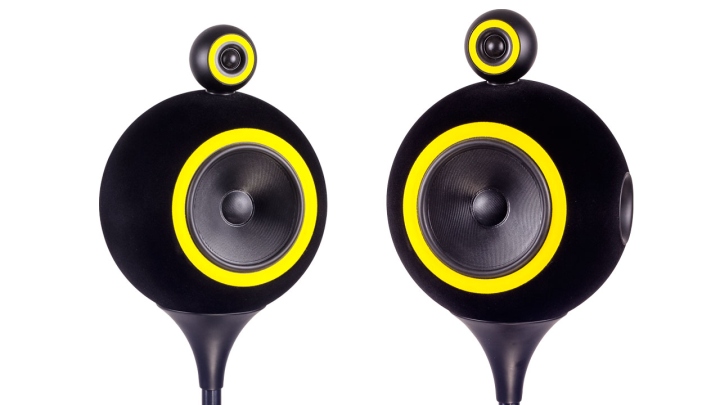 Luxuryretail_Deluxe-Acoustics-spherical-Hi-Fi-speakers-yellow