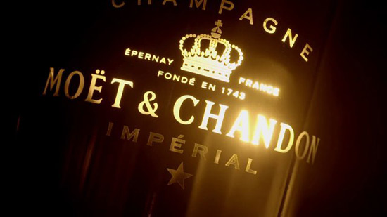 Moët & Chandon «Noche Brillante»