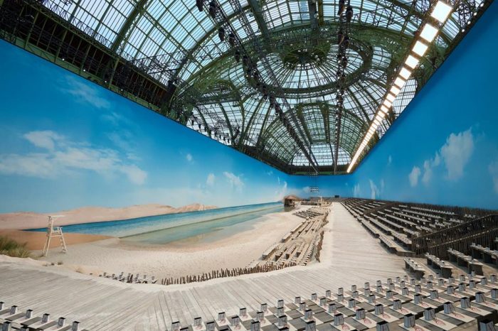 Le Grand Palais es una playa para el show de Chanel