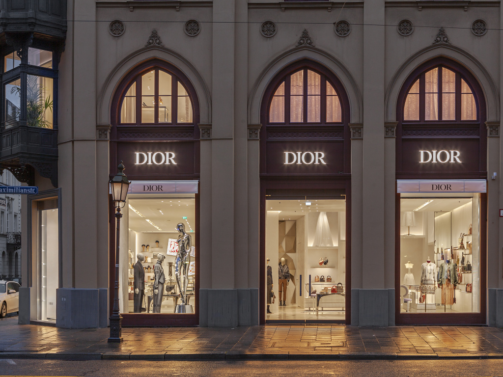 dior retail