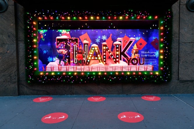 Escaparates navideños de Macy’s “Give, Love, Believe”