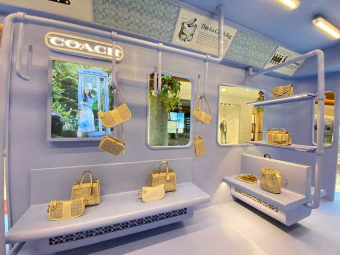 Coach Pop Up Store inspirada en el metro de New York