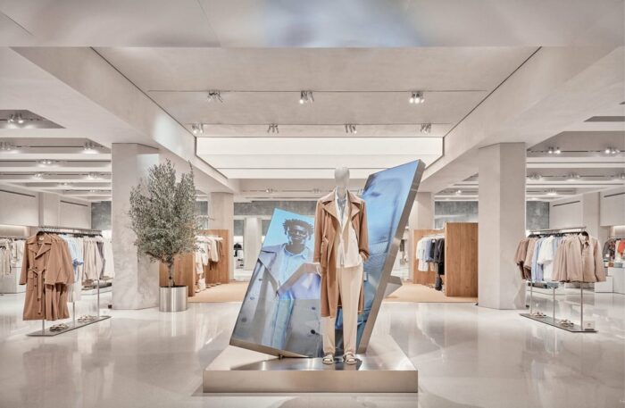 Zara estrena su nueva flagship parisina en los Campos Elíseos