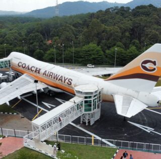 Coach Airways, nueva boutique temática