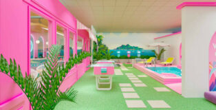 Barbie dreamhouse experience