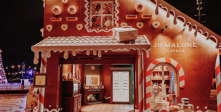 Jo Malone London Gingerbread House Pop-up